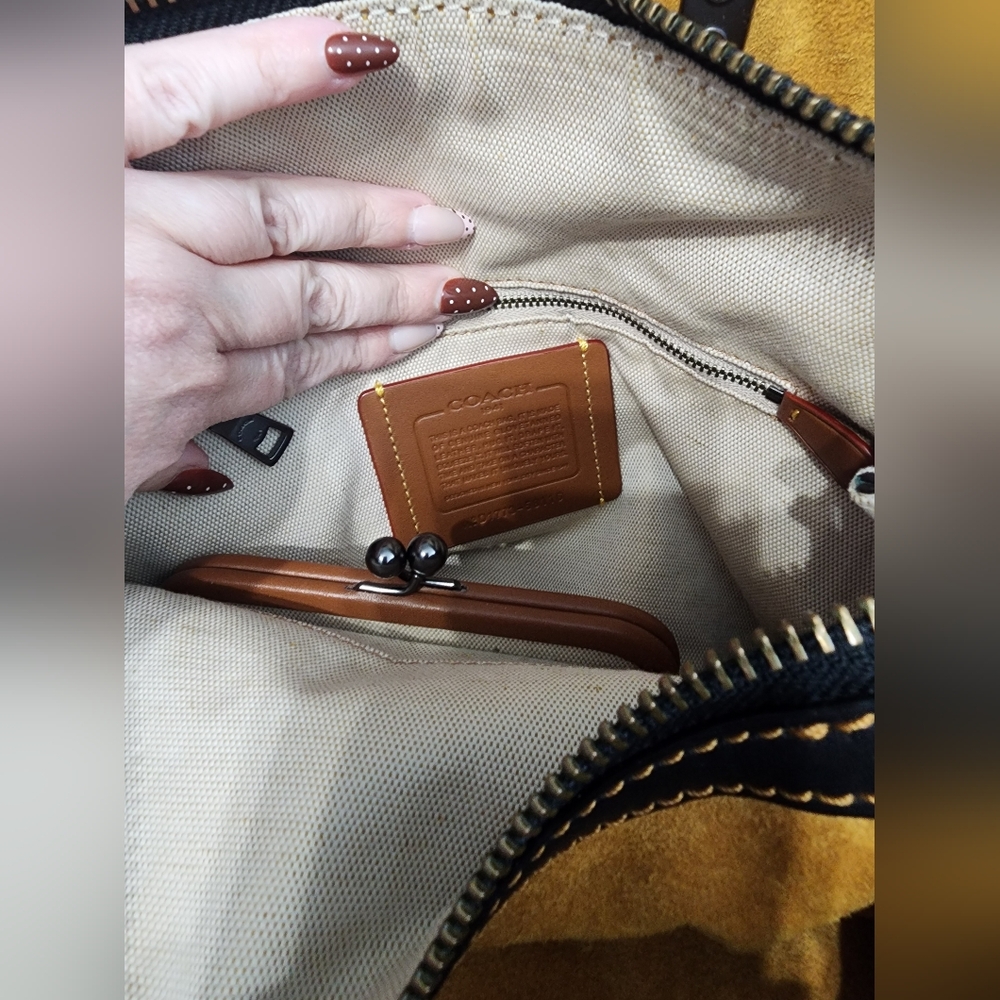 Coach Rouge Large - Picture 7 of 13